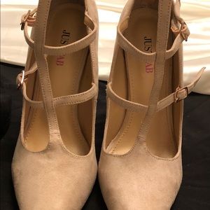Women’s shoes